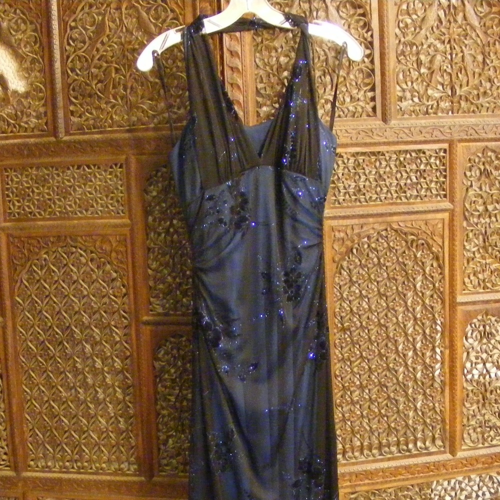 Taboo Navy and black formal gown